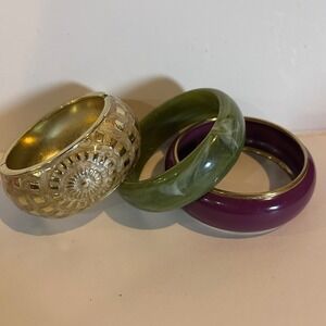 Set of 3 Statement Bangle Bracelets Gold Tone Green Purple Resin Inlaid